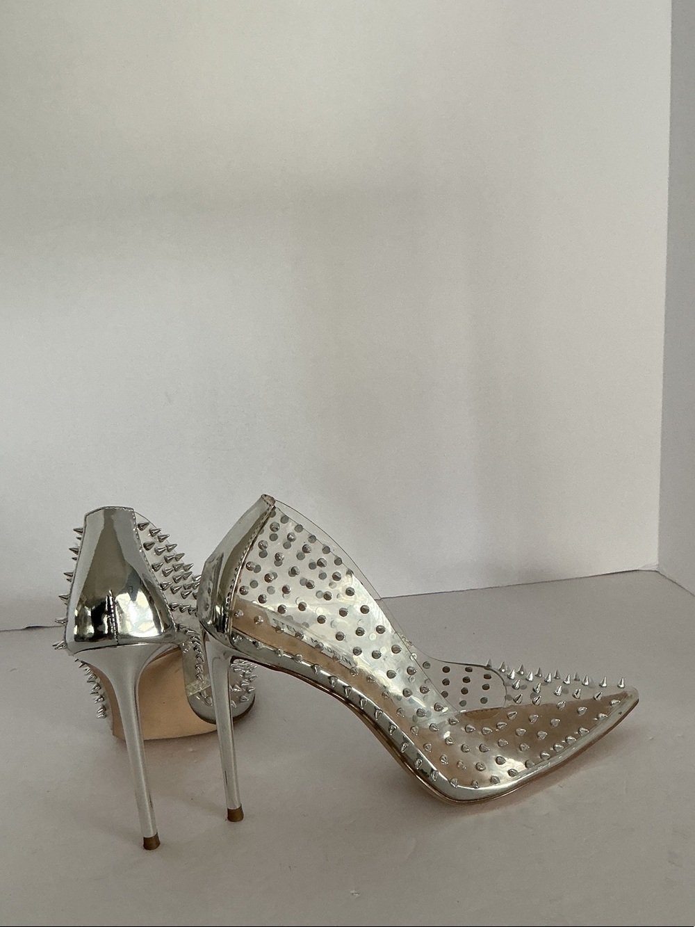 🌟🌟Steve Madden🌟🌟 Silver Studded Pointed-Toe